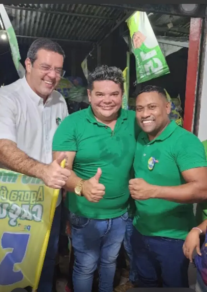 Prefeito Furlan, ao lado dos presos da Operação Herodes, da Polícia Federal.